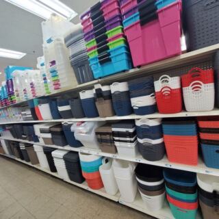 At This New Jersey Bin Store, Bins of Toys and Electronics Drop to $2 on Wednesdays