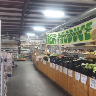 At This Family-Run Arizona Salvage Grocery, the Deals Change Every Week and Run 75% Off