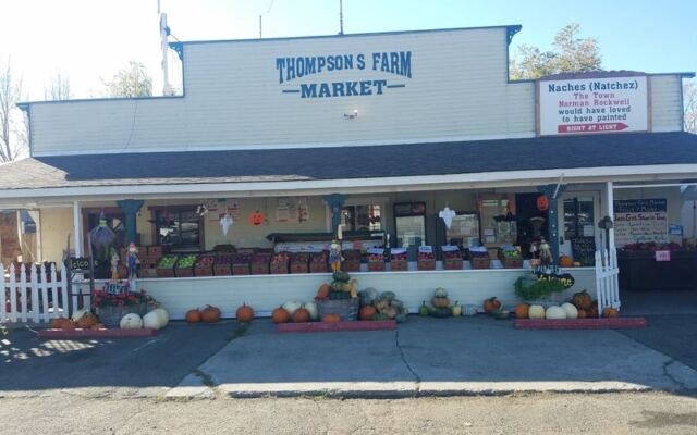 This Family-Owned Washington Farm Market Is Worth The Drive For Ripe Peaches, Sweet Plums, And Homemade Jams
