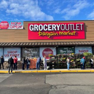 This Oregon Discount Grocery Sells Name Brands So Cheap Shoppers Ditch Their Regular Store in Awe