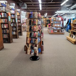 This Warehouse-Sized Oklahoma Used Bookstore Is So Enormous You’ll Lose A Whole Afternoon Between Its Shelves