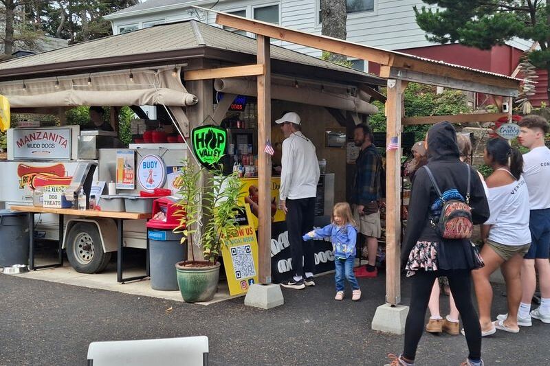 This Oregon Coast Hot Dog Stand Serves an Authentic Chicago Dog That Locals Treat Like a Hidden Gem