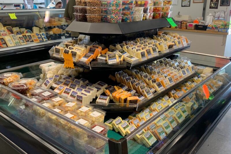 Roll Your Own Cheese Wheel At This Middlefield Ohio Factory While The Curds Are Still Warm