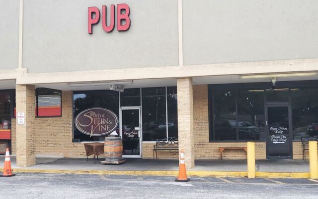 Behind a Strip Mall Sign That Just Says ‘Pub’ Hides One of West Central Florida’s Best-Kept Food Secrets