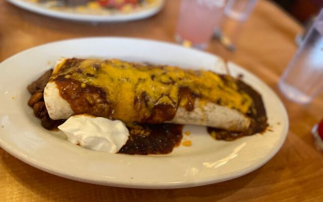 This Everett Spot Is Where Washington Goes For Hatch Green Chile And Portions Half-Again Too Big