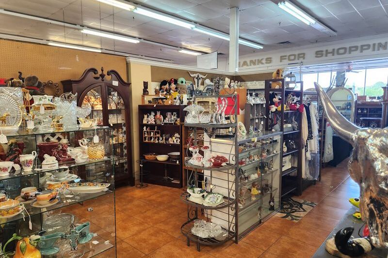 This Sprawling Texas Antique Mall Takes Half a Day to Explore Booth After Booth of Vintage Finds