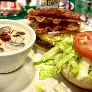 Issaquah Regulars Keep Coming Back to This Irish Tavern for Flavor-Packed Burgers and No-Frills Pub Charm