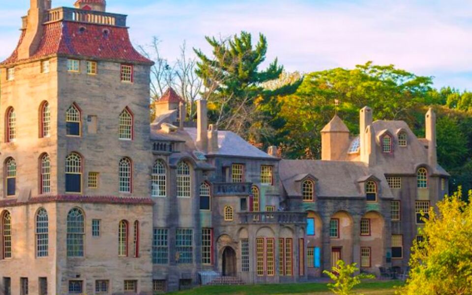 10 Pennsylvania Castles and Mansions That Feel Straight Out of Europe