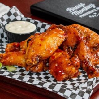 This Easygoing Providence Sports Pub Wins Rhode Island Locals Over With Garlic Parm Wings and a Fried Chicken Burger