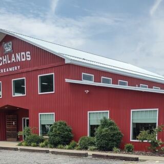 This Virginia Creamery Scoops Homemade Ice Cream from Its Own Cows’ Milk and Serves It by the Flight