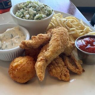 At This Lakefront Oklahoma City Restaurant, Dinner Comes With Lake Hefner Views