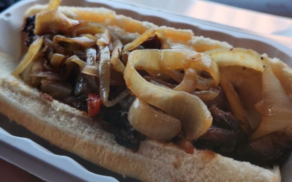 This New Jersey Food Truck Serves a Chicago Dog Reviewers Call a Real Taste of Chicago