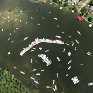 This Boat-Access Sandbar On Tennessee’s Old Hickory Lake Turns Into A Floating Party Every Weekend