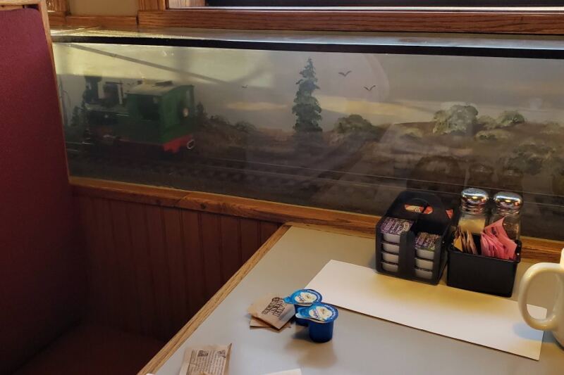 This Oregon Restaurant Runs Over 1,000 Feet of Model Railroad Track Right Past Your Table