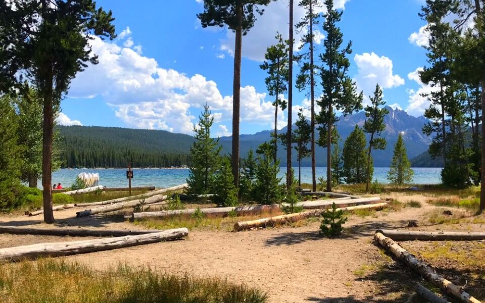 12 Idaho Campgrounds With Stunning Natural Scenery