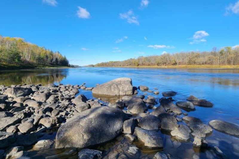 Minnesota’s Smallest State Park Lets You Look Across The River Into Canada