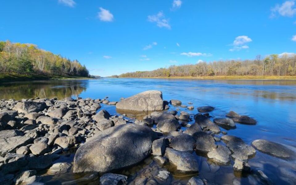 Minnesota’s Smallest State Park Lets You Look Across The River Into Canada