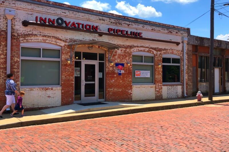 15 U.S. Cities That Still Have Original Brick Streets