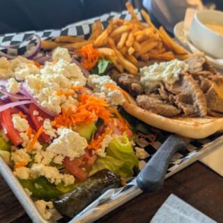 This Popular Pittsburgh Diner Has Nearly 6,000 Reviews and a Menu Packed With Comfort Food