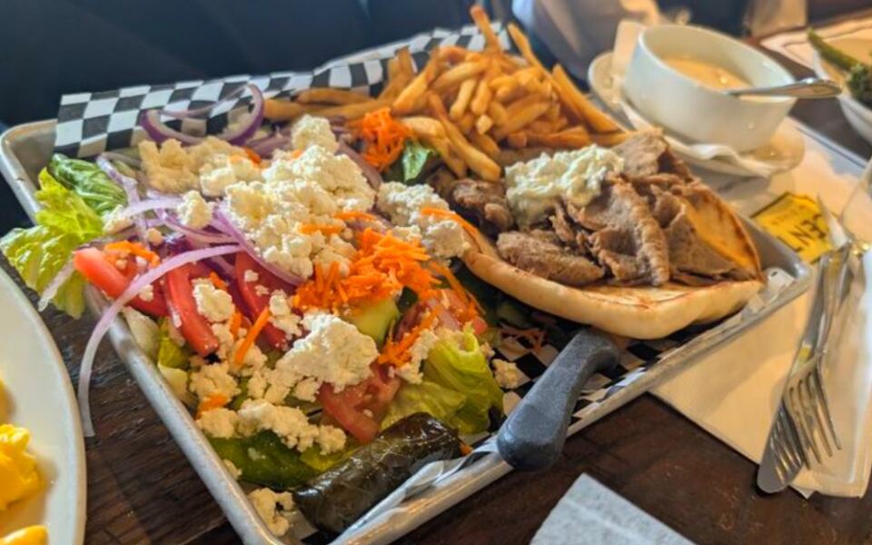 This Popular Pittsburgh Diner Has Nearly 6,000 Reviews and a Menu Packed With Comfort Food