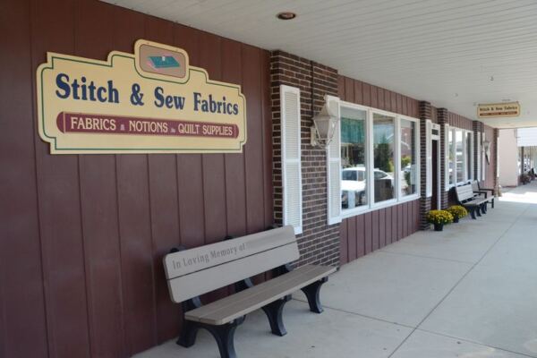 These 11 Illinois Quilt Shops Are Packed With Bolts And Enough Fabric To Get Lost In