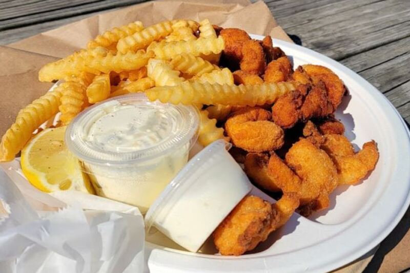 This Cash-Only New Jersey Seafood Counter Serves Fried Shrimp To-Go With Bay Views Across The Street