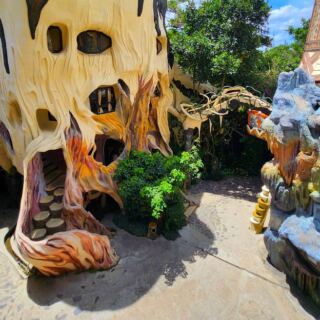 15 Extraordinary Places Built by People Who Refused to Think Small