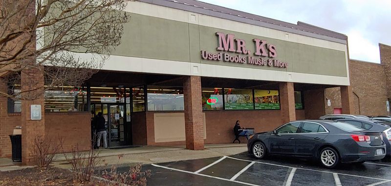 Fill an Entire Bag of Books for Just $5 at This Enormous North Carolina Sale