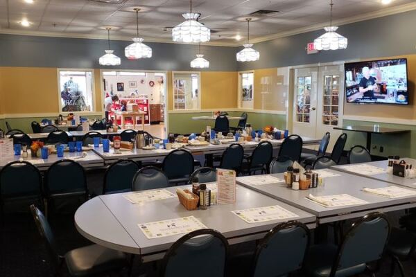 This Swedish Diner In Rockford Has Served Plate-Sized Pancakes With Lingonberries For Decades