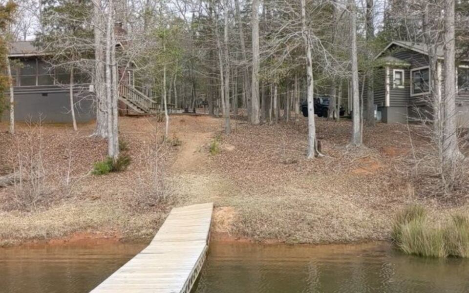 9 Georgia State Parks Where You Can Rent a Cabin Right on the Water