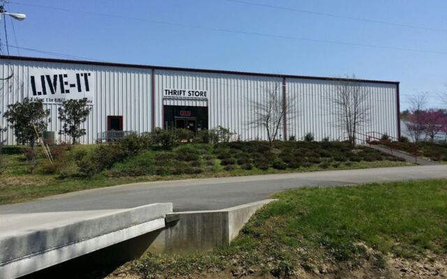 This Massive Tennessee Thrift Store Takes a Whole Day to Explore and Its Proceeds Help People in Need