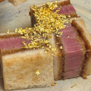 14 of the World’s Most Expensive Sandwiches