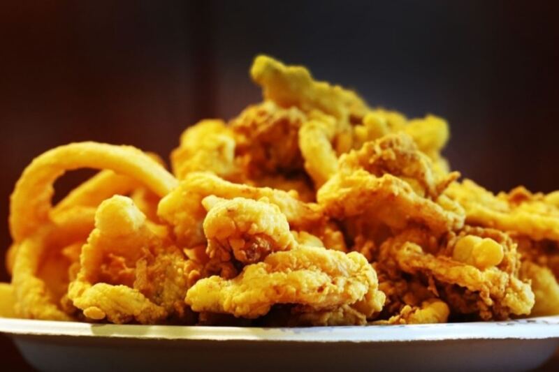 Massachusetts Has 11 Old-School Roadside Clam Shacks Frying Whole Bellies Worth the Drive Down the Coast