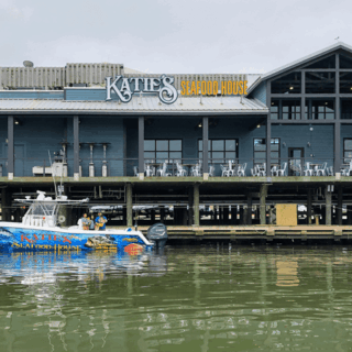 Boat-Fresh Gulf Seafood Is the Real Draw at This Unfussy Texas Seafood House Right on the Docks