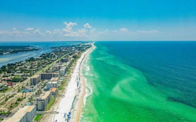Retirees Are Living Comfortably on Social Security Alone in This Laid-Back Florida Beach Town