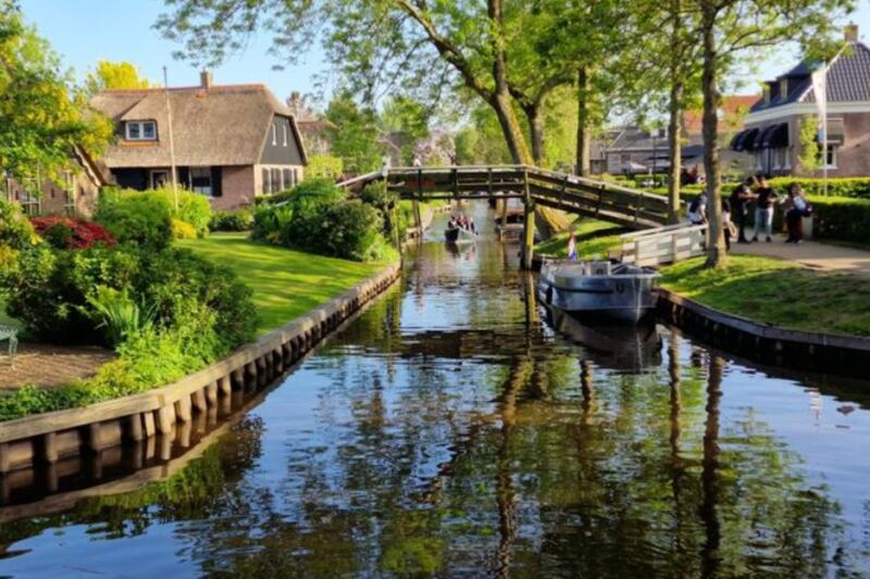 15 Towns Famous for Strange Traditions, Landscapes, and Local Oddities