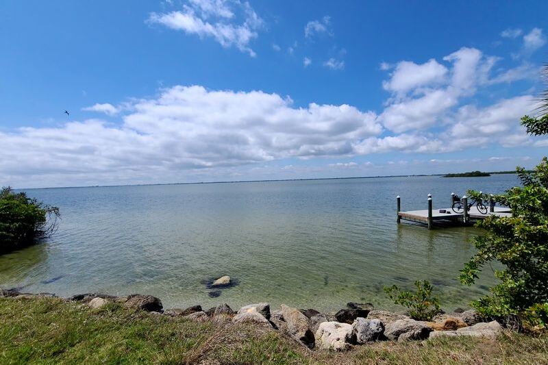 This Florida Waterfront Park Is A Quiet Spot To Watch For Manatees