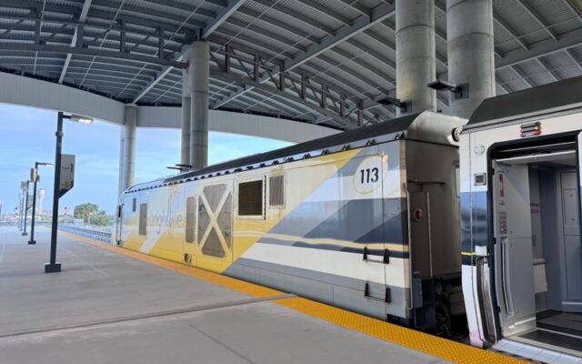 Complimentary Mimosas Flow in the Premium Cabin of This Scenic Florida Rail Journey