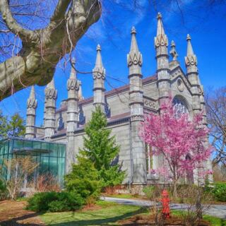 This Breathtaking Massachusetts Chapel Hides Down a Quiet Road and Leaves First-Time Visitors Speechless