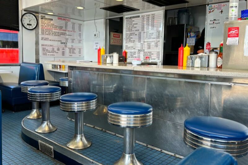 This Kansas City Burger Counter Still Uses a Chili Recipe From 1906