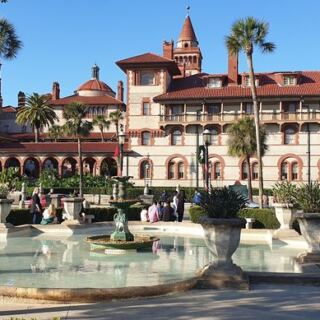 11 Genuinely Haunted Florida Places You Can String Into One Unforgettable Road Trip