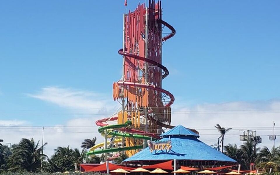 14 Extreme Water Slides Built for Serious Adrenaline