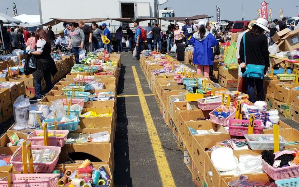 11 Giant New Jersey Flea Markets Where The Best Finds Hide In Plain Sight