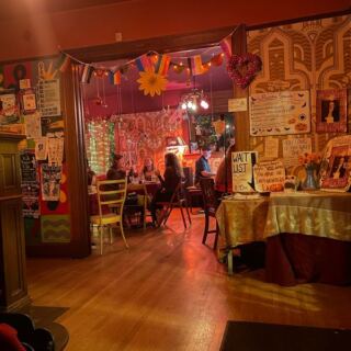 This Oregon Coffee House Serves Towering Desserts Inside the Strangest Room You’ve Ever Sat In