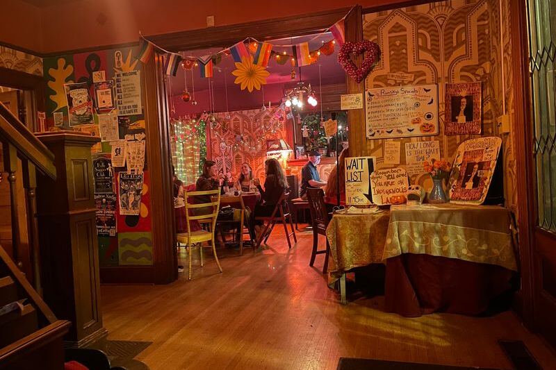 This Oregon Coffee House Serves Towering Desserts Inside the Strangest Room You’ve Ever Sat In
