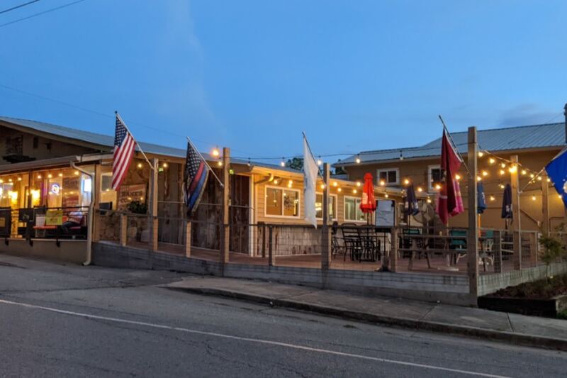 Folks Cross the Whole State to Order a Steak at This Remote Tennessee Restaurant