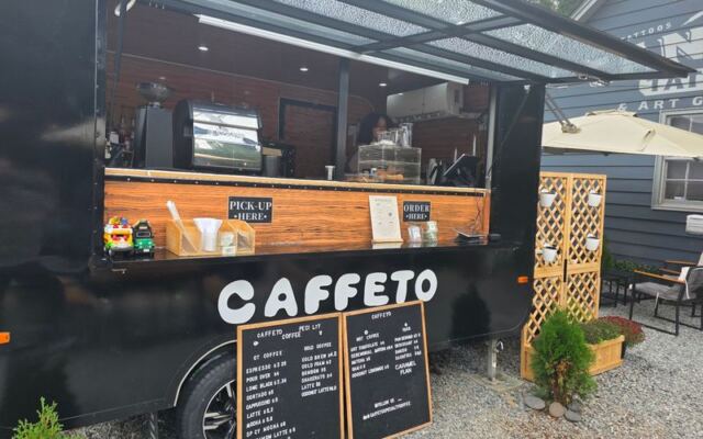 This Charlotte Coffee Trailer Is A Little Slice Of Colombia Tucked Into The City