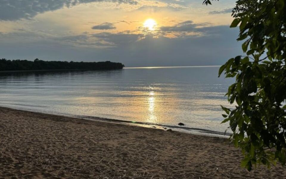 11 Minnesota Beaches With Real Sand That Feel Surprisingly Close to the Coast