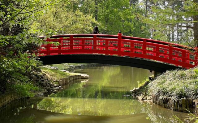 Gas Money Covers Most of These 15 Stunning North Carolina Day Trips Under $65