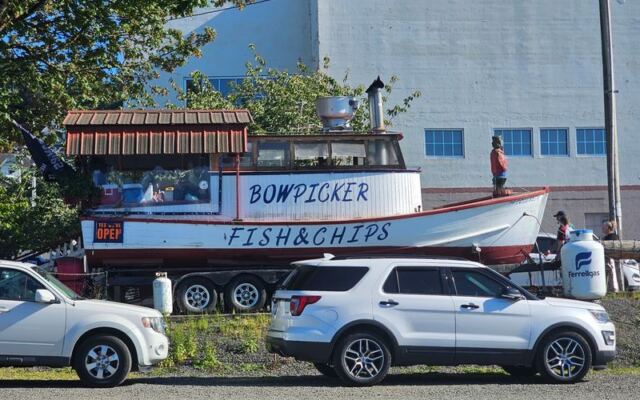Tucked Behind a Gas Station, This Oregon Kitchen Fries Some of the Best Fish Tacos in Astoria
